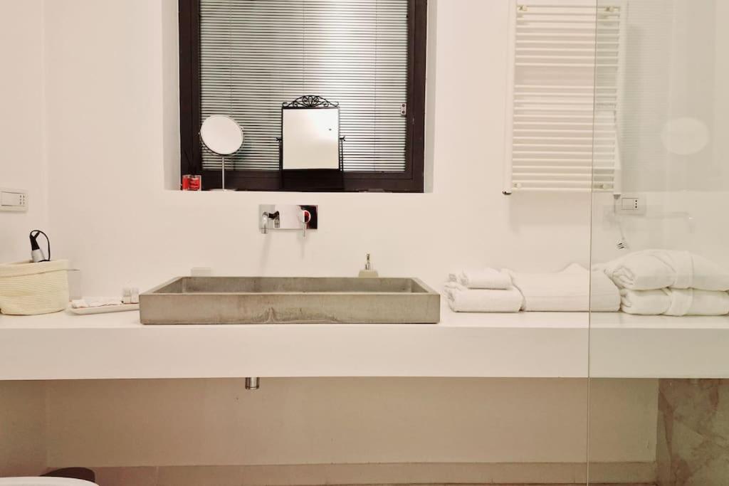 Seaside Refuge - Always Holiday Apartment Bari Bagian luar foto